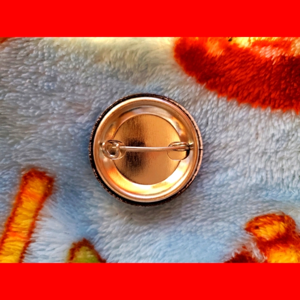 One Punch Man Logo Pin - Picture 2 of 2